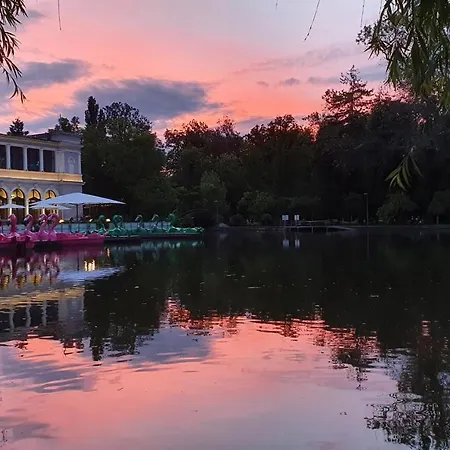 Διαμέρισμα Traian - *